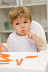 dieťa child jedlo meal